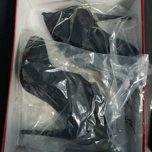 Brand new Guess booties size 7